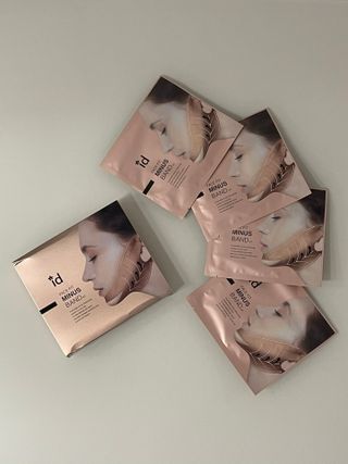 아이디플라코스메틱 아이디 페이스핏 마이너스 밴드 v2 — 5점을 준 리뷰어가 2021년 5월 올린 사용 사진
