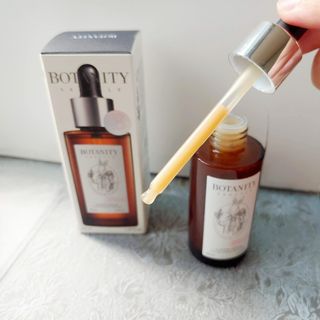 보타니티 [홍]조[진]정[결]케어 플라본 부스터 210ml / 플라본 세럼 50ml — 5점을 준 리뷰어가 2022년 7월 올린 사용 사진