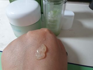 김정문알로에 큐어 큐어 알로에 리프레쉬 젤리 세럼, 큐어 알로에 하이드로 젤리 크림 — 5점을 준 리뷰어가 2021년 4월 올린 사용 사진