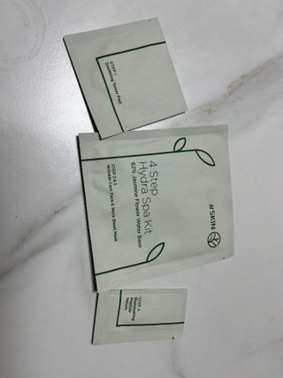 태그스킨 4스텝 주름개선 피부미백 영양 마스크팩 3개 세트(최신버전) — 5점을 준 리뷰어가 2022년 5월 올린 사용 사진