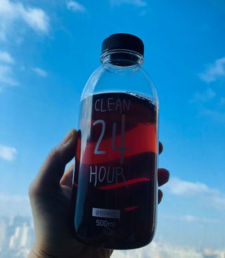 클린24시간 1BOX(5포) + 전용보틀(500ml) — 4.5점을 준 리뷰어가 2022년 10월 올린 사용 사진