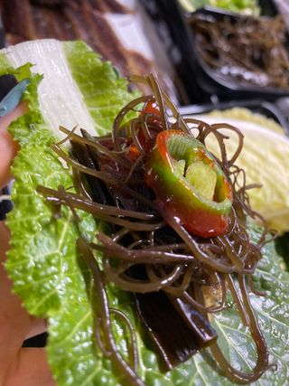 마라도푸드 포항 구룡포 햇 과메기 야채세트 마라도회식당 꽁치 — 5점을 준 리뷰어가 2023년 10월 올린 사용 사진