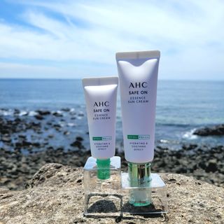 [AHC] 세이프온 에센스 선크림 올리브영 스페셜 증정 기획세트 — 5점을 준 리뷰어가 2022년 6월 올린 사용 사진