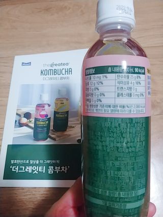 더그레잇티 콤부차 300ml *12개입 (오리지널 6개+베리리치 6개) — 5점을 준 리뷰어가 2022년 7월 올린 사용 사진