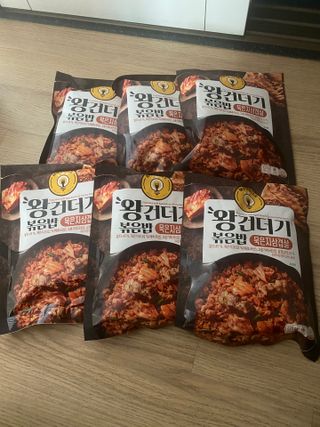 한성기업 무볼레 왕건더기 볶음밥 묵은지삼겹살 — 5점을 준 리뷰어가 2021년 10월 올린 사용 사진