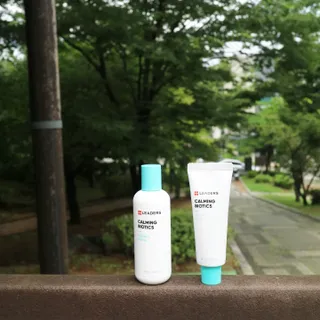 리더스코스메틱 리더스 카밍 바이오틱스 #1등 진정 기획세트 [에센스 워터150ml + 크림 마스크80ml] — 5점을 준 리뷰어가 2022년 8월 올린 사용 사진