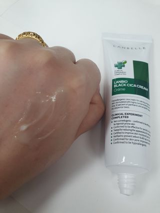 랑벨 랑바이오 블랙 시카 크림 50ml(블랙비 프로폴리스, 시카 4종, 판테놀 10 함유) — 5점을 준 리뷰어가 2022년 6월 올린 사용 사진