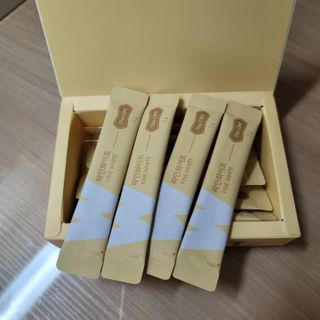디오르 파인화이트 — 5점을 준 리뷰어가 2022년 1월 올린 사용 사진