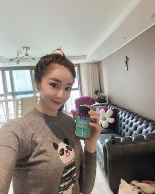 짱스마일 락토페린 프리미엄 정 1000ml x 60정 — 5점을 준 리뷰어가 2023년 1월 올린 사용 사진