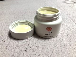 AYU25[아유트웬티파이브]다마스크로즈워터 베이스 천연 수분 촉촉 크림 — 4점을 준 리뷰어가 2021년 2월 올린 사용 사진