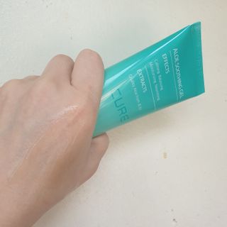 김정문알로에 큐어 큐어 맥시 알로에베라 겔 크림 — 5점을 준 리뷰어가 2021년 3월 올린 사용 사진
