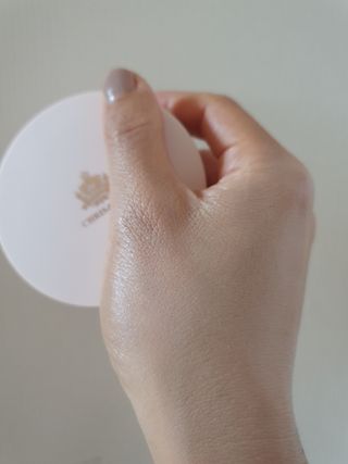 [크리스앤릴리] 내츄럴 글로우 97쿠션 — 4점을 준 리뷰어가 2022년 10월 올린 사용 사진