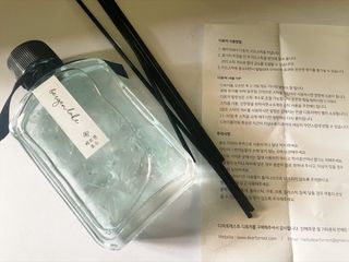 디어포레스트 쁘띠 플라워 디퓨저 시리즈 — 5점을 준 리뷰어가 2022년 8월 올린 사용 사진