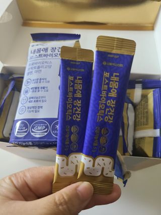 서울약사신협_내몸애장건강포스트바이오틱스_5gx100포 — 5점을 준 리뷰어가 2021년 11월 올린 사용 사진