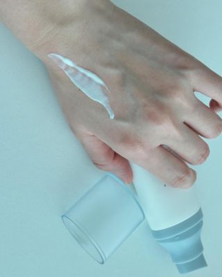 MF[스킨1004] 마다가스카르 센텔라 히알루-시카 워터핏 선세럼 50ml — 4점을 준 리뷰어가 2024년 5월 올린 사용 사진
