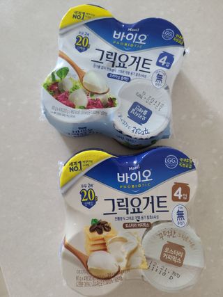 매일바이오 그릭요거트 오리지널 플레인 4개, 로스터리 커피믹스 4개 — 4.5점을 준 리뷰어가 2021년 12월 올린 사용 사진