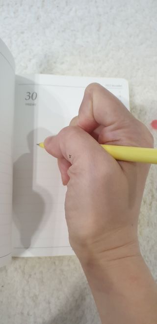 리훈 2023년 이야기다이어리 숏 날짜형 — 5점을 준 리뷰어가 2022년 12월 올린 사용 사진
