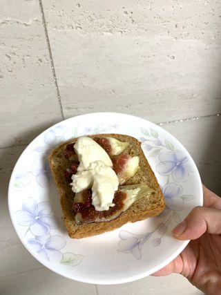 롯데제과 Vbread 포카치아식빵1개 + 미니식빵 1개 + 머핀 2개 세트 — 4.5점을 준 리뷰어가 2021년 9월 올린 사용 사진