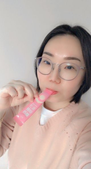 [인디닥터] 면역 생생 핑크 이뮨 젤리 — 4.5점을 준 리뷰어가 2022년 4월 올린 사용 사진
