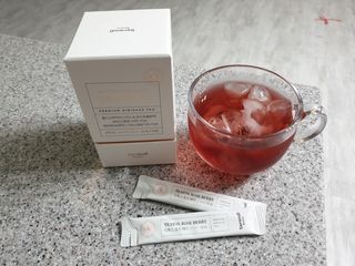 세렌디뷰티_이너뷰티 티톡스 로즈 베리 — 5점을 준 리뷰어가 2021년 3월 올린 사용 사진