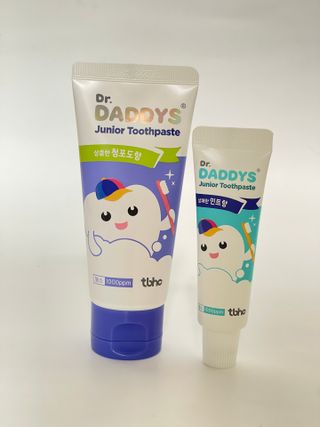닥터데디스 안심불소 튼튼치약(청포도, 민트 중 택 1) 60g + 여행용 미니 치약 15g — 4.5점을 준 리뷰어가 2022년 7월 올린 사용 사진
