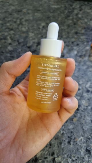 체르엠 스템앤셀 비타민 브라이트닝 에센스 30ml 1개 — 5점을 준 리뷰어가 2022년 1월 올린 사용 사진
