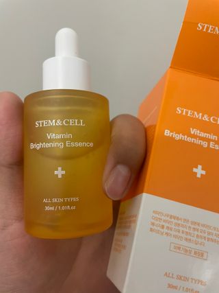 체르엠 스템앤셀 비타민 브라이트닝 에센스 30ml 1개 — 5점을 준 리뷰어가 2021년 10월 올린 사용 사진