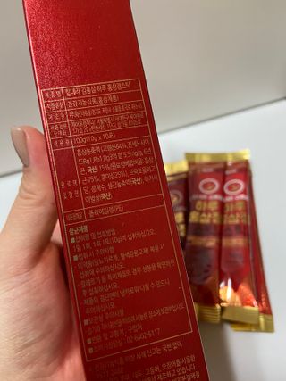 힘내라김홍삼 하루홍삼정스틱 10g x 10포 — 5점을 준 리뷰어가 2021년 3월 올린 사용 사진