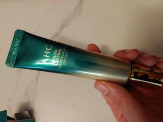 [NEW 탄력유턴 아이크림] AHC 유스 래스팅 리얼 아이크림 포 페이스 — 4.5점을 준 리뷰어가 2021년 2월 올린 사용 사진