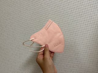알도(A.L.D.O) 알도 에코슈브 성인 마스크(특대형) — 5점을 준 리뷰어가 2022년 9월 올린 사용 사진