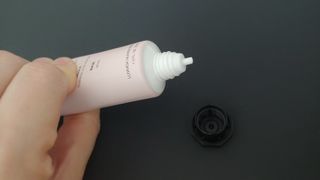 러브모아 향수 고체향수 승무원 고체향수 바르는 향수 니치향수 도손 우드세이지 앤 씨솔트 — 5점을 준 리뷰어가 2023년 1월 올린 사용 사진