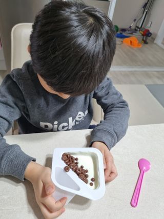 LIVE 매일바이오 토핑요거트 — 5점을 준 리뷰어가 2022년 4월 올린 사용 사진