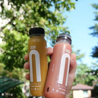 BLENDY'S 핑크 스무디+블론디 스무디 — 5점을 준 리뷰어가 2021년 9월 올린 사용 사진