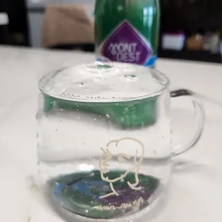 몽베스트 Montbest with Sparkling water Plain 20병 — 5점을 준 리뷰어가 2022년 10월 올린 사용 사진