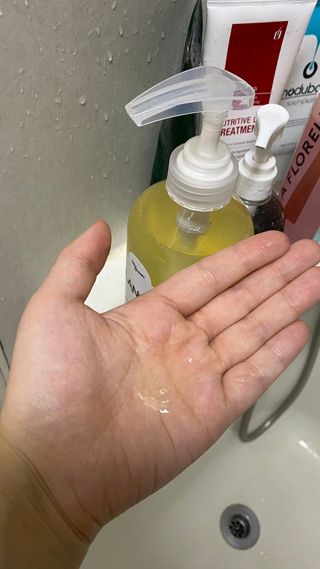 빅그린 니치 퍼퓸 바이옴바디워시 500ml(상탈, 블랙베리&베이, 블랑쉐 3종 중 택1) — 5점을 준 리뷰어가 2022년 12월 올린 사용 사진