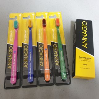 [지오클린] 안나지오 구취케어  기능성 치약 칫솔 세트 (칫솔 5 개+치약 100g 1 개 ) — 5점을 준 리뷰어가 2022년 7월 올린 사용 사진