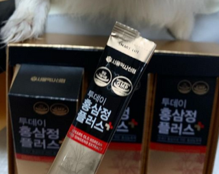 서울약사신협_투데이홍삼정플러스스틱_10g x 30포 — 5점을 준 리뷰어가 2021년 5월 올린 사용 사진