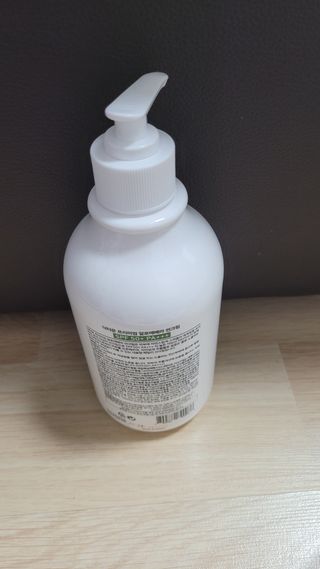 [닥터문] 프리미엄 알로에베라 선크림 500ml — 4.5점을 준 리뷰어가 2022년 6월 올린 사용 사진