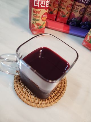 [롯데칠성] 야채듬뿍 더'진한 [롯데칠성] 야채는 이제 COLORFULL! 야채듬뿍  더 진한 레드 4개 +퍼플 4개 (총 8개) — 5점을 준 리뷰어가 2023년 6월 올린 사용 사진