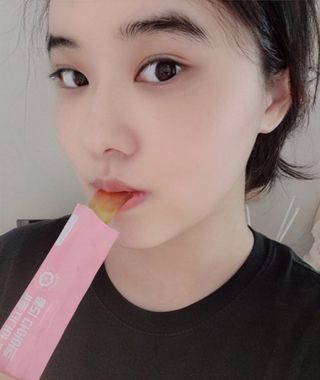 주식회사 얼굴반쪽 [얼굴반쪽 가르시니아 2,800mg] x 14포 1주 젤리 다이어트 보조제 체지방감소 — 5점을 준 리뷰어가 2021년 10월 올린 사용 사진