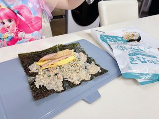 해풀잎 누구나 김밥*1ea [(혼합야채 35g *1ea,  김밥김 (5g, 5ea),  양념간장 (6g, 5ea), 참기름(5g, 2ea)] — 3.5점을 준 리뷰어가 2022년 5월 올린 사용 사진