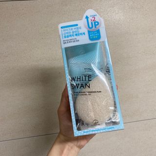 오투에니원 화이트 스완 퍼펙트 폼 클렌징 150g 퍼프증정 — 5점을 준 리뷰어가 2023년 1월 올린 사용 사진