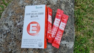 [인디닥터] 타이탄 BCAA 프로틴 젤리스틱 — 5점을 준 리뷰어가 2022년 5월 올린 사용 사진