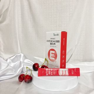 인디닥터 면역 생생 핑크 이뮨 젤리 + 타이탄 BCAA 프로틴 젤리스틱 — 4점을 준 리뷰어가 2022년 4월 올린 사용 사진