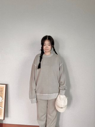 MAPLESYRUPFACTORY 메이플 피그먼트 맨투맨 8.COL — 5점을 준 리뷰어가 2023년 4월 올린 사용 사진