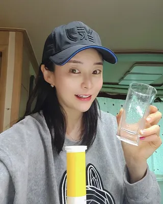 [슬림드랍 레몬맛] 건기식 다이어트 보조제 겸 비타민 — 5점을 준 리뷰어가 2022년 1월 올린 사용 사진