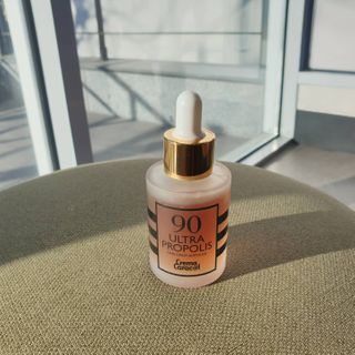 자민경 크레마카라콜 울트라 90 프로폴리스 앰플 — 5점을 준 리뷰어가 2021년 2월 올린 사용 사진