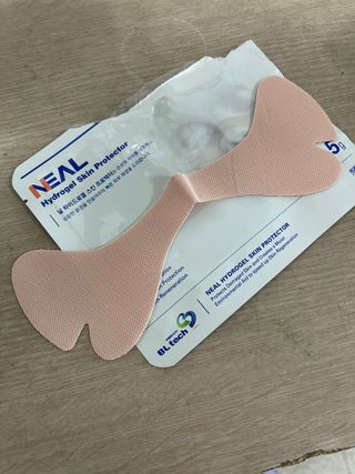 건강누리인터내셔날 닐 하이드로겔 스킨 프로텍터 골프패치 [1BOX=5매입] — 4점을 준 리뷰어가 2022년 5월 올린 사용 사진