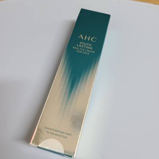 [NEW 탄력유턴 아이크림] AHC 유스 래스팅 리얼 아이크림 포 페이스 — 5점을 준 리뷰어가 2021년 3월 올린 사용 사진
