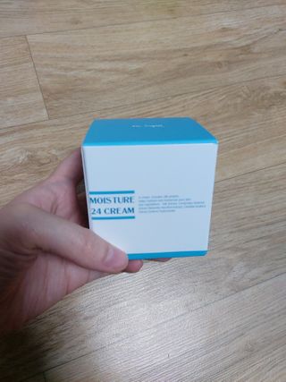 Dr.느루벗 느루벗 모이스쳐 24 크림 — 4.5점을 준 리뷰어가 2021년 1월 올린 사용 사진